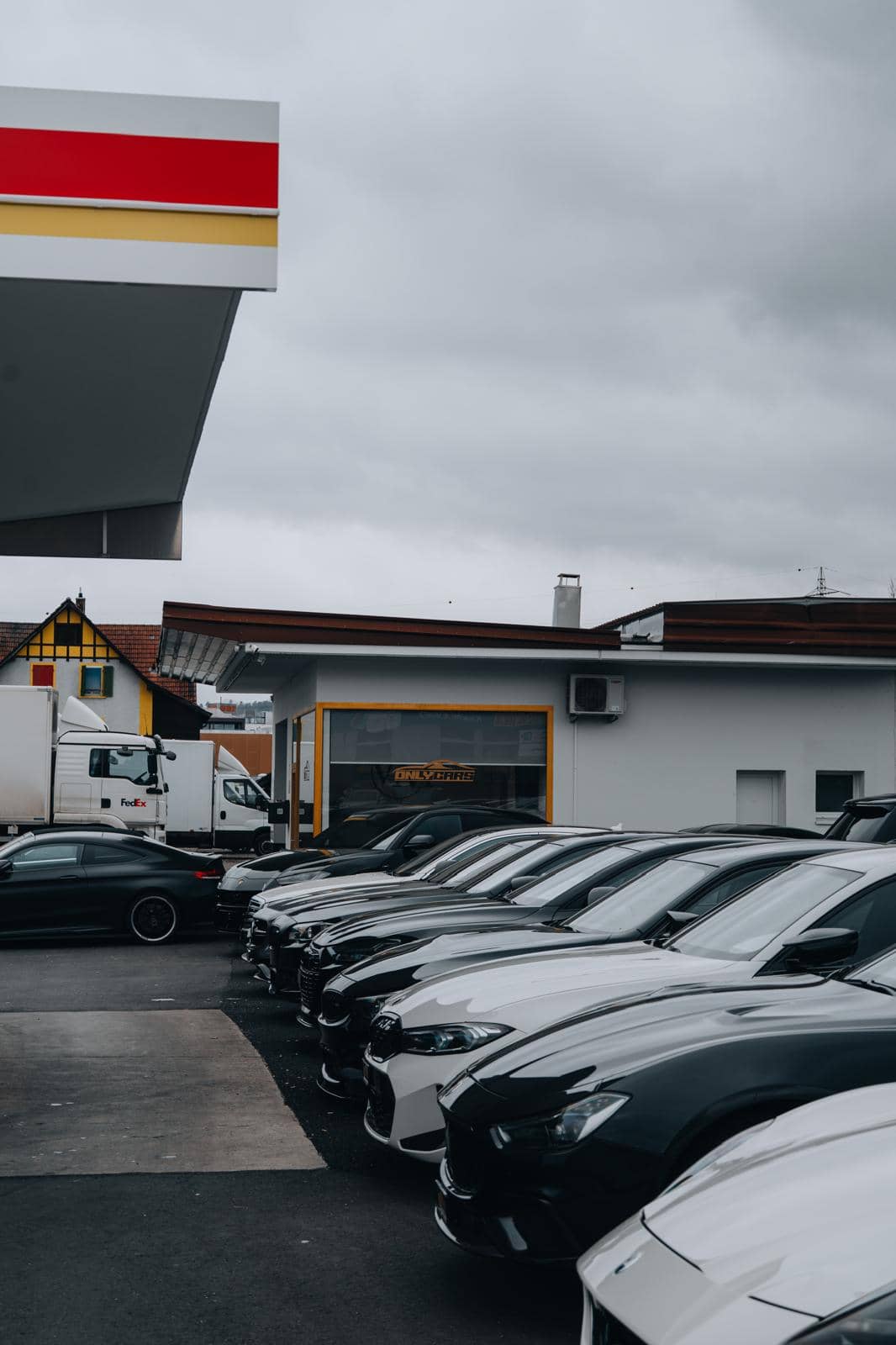 Only Cars Showroom — Autoankauf in Oftringen